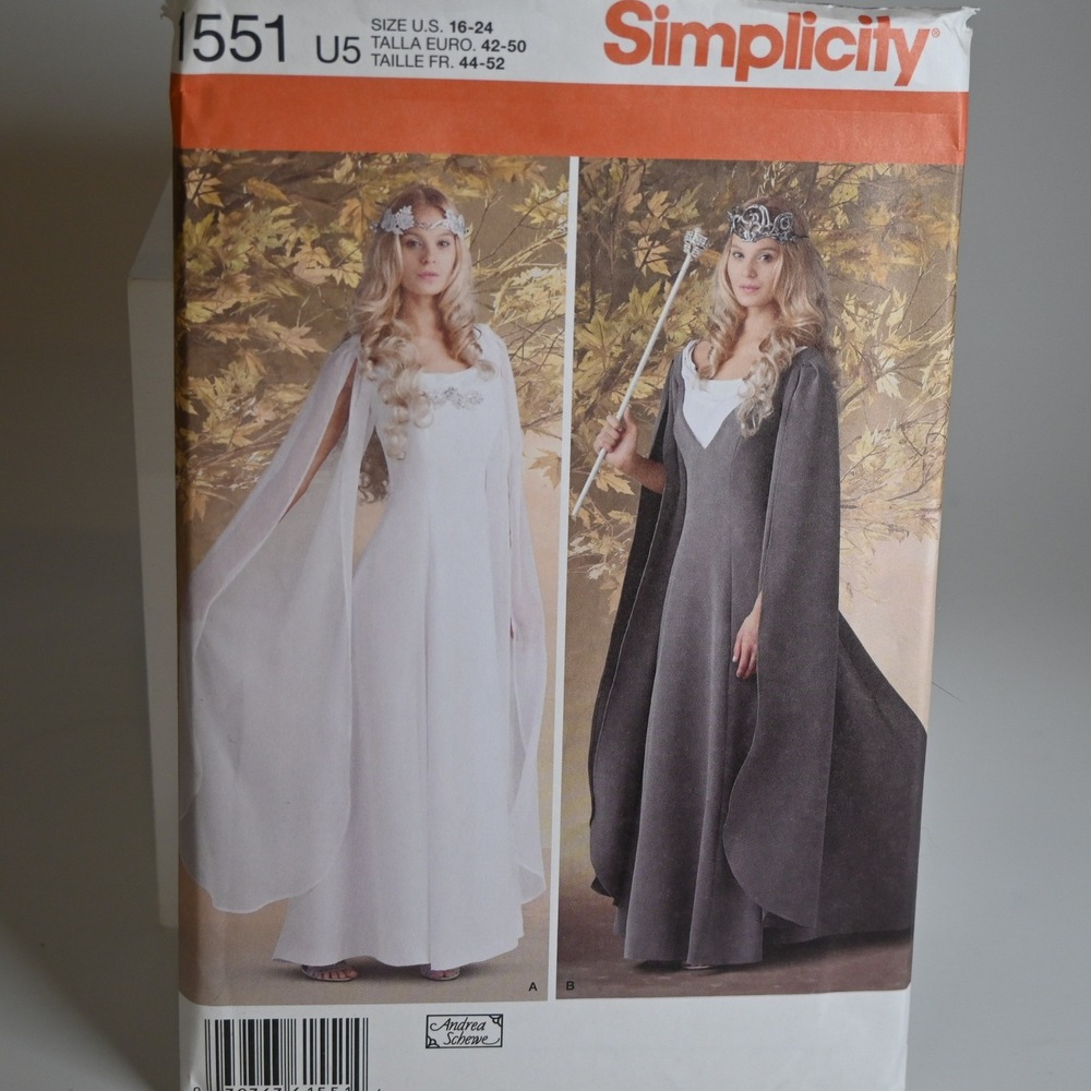 Simplicity 1551 Sewing Pattern Misses Medieval Gown 16-24 Uncut Factory Folded